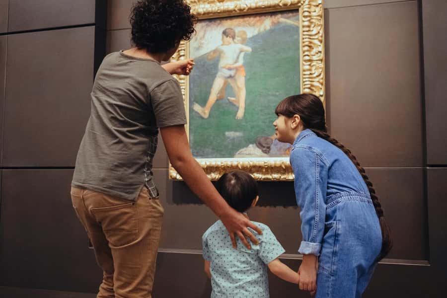 Louvre Abu Dhabi: Join an Express Guided Tour - The stories matter more than the speed