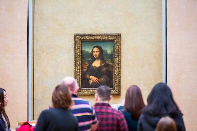 Louvre Access with a Multilingual Host - Seeing the Mona Lisa without expecting a quiet moment