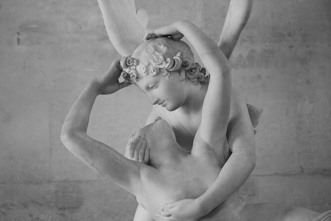 Louvre Art and Mysteries: Guided Experience for 6-people Max - What this Louvre tour is really designed to do