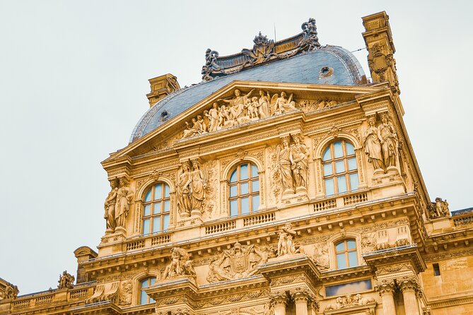 Louvre Art and Mysteries: Guided Experience for 6-people Max - Morning or afternoon: choosing the better time