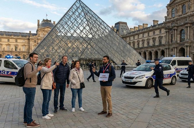 Louvre Art Heists & Scandals–Guided Tour with Entry - Who will enjoy this Louvre visit most