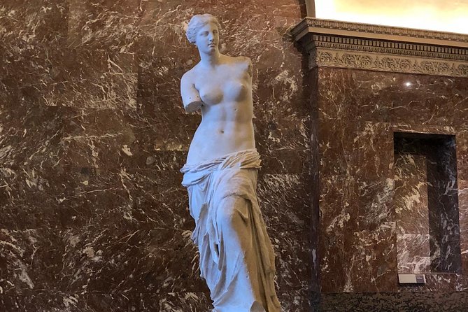 Louvre: Everything but the Mona Lisa - Limited to 6 Guests - Meeting Louis XIV beneath the Louvre pyramid