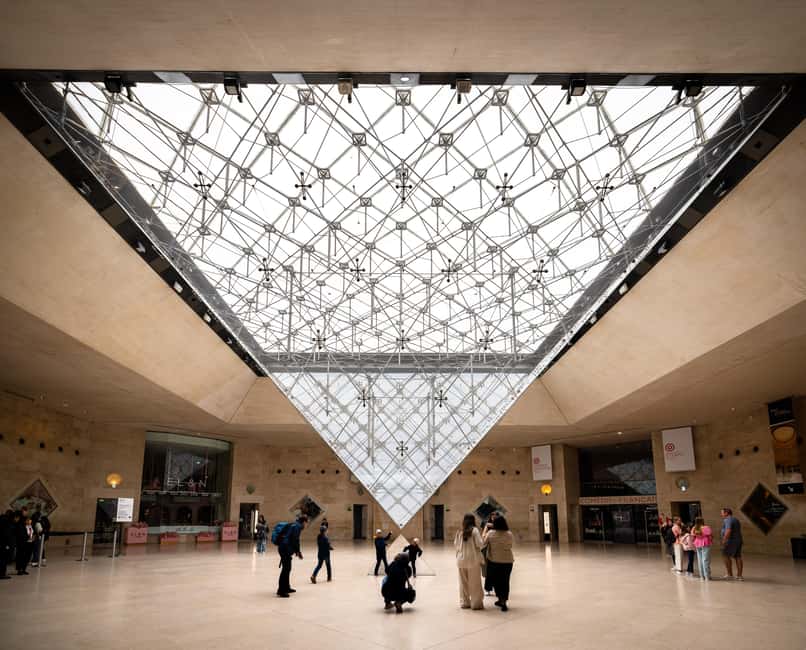 Louvre Guided Tour with Mona Lisa & Masterpieces - Reserved entry and the Louvre security check