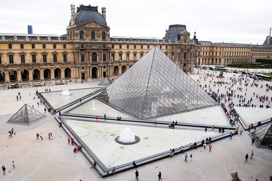 Louvre Guided Treasure Hunt for Families and Kids - The Louvre highlights children can actually remember