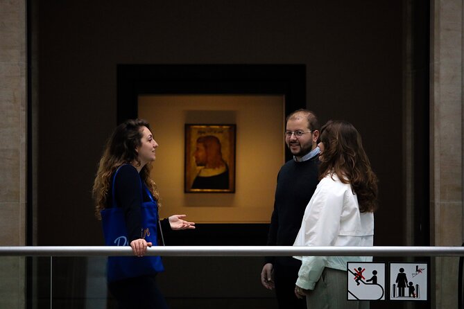 Louvre Late Opening Private Tour – Fewer Crowds & Highlights - Key points at a glance