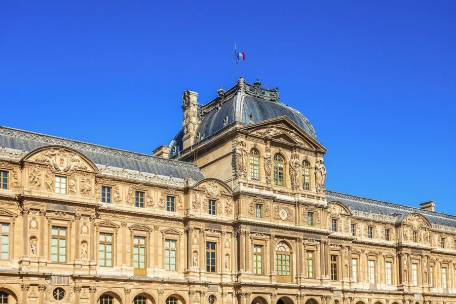 Louvre & Mona Lisa Small Group Tour with Reserved Entry - Meeting the group at the Arc de Triomphe du Carrousel