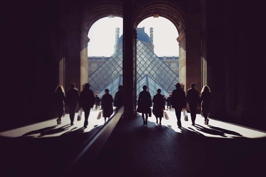 Louvre & Mona Lisa Small Group Tour with Reserved Entry - Ancient sculpture and the Winged Victory of Samothrace