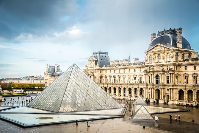 Louvre Museum and Seine River Cruise Tickets by e-mail - Getting into the Louvre near the Carousel entrance