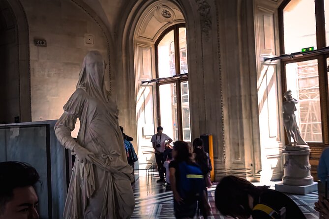 Louvre Museum Experience – Group, Private, or Solo - Who should book this experience?