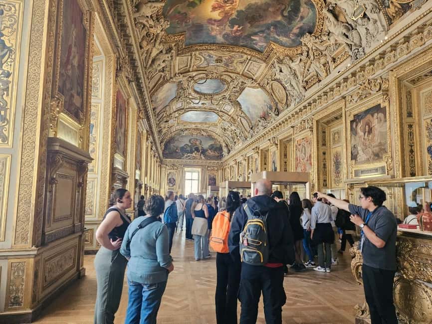 Louvre Museum Guided Tour of the Masterpieces in Spanish (6 people) - French painting, royal power, and revolution
