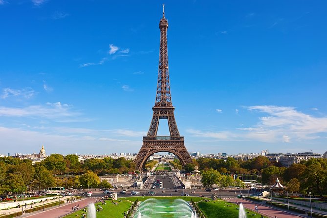 Louvre Museum Guided Tour with 1-Day Hop-On Hop-Off Bus Ticket - Key points at a glance