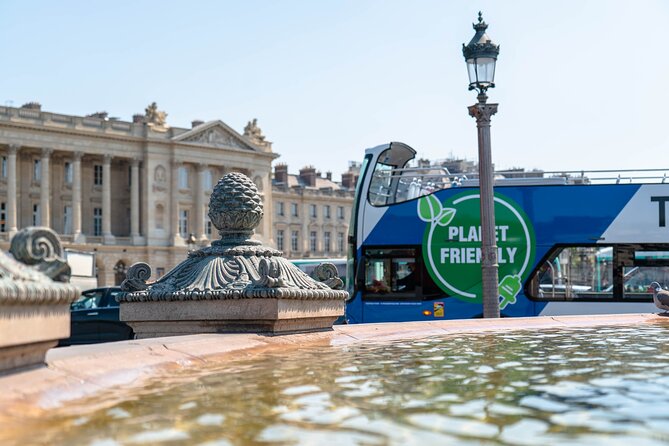 Louvre Museum Guided Tour with 1-Day Hop-On Hop-Off Bus Ticket - Trocadéro, Champ de Mars, and the Eiffel Tower