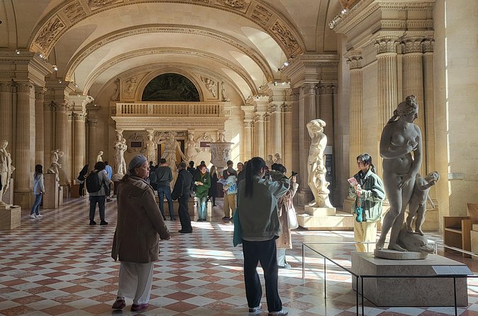 Louvre Museum Highlights Tour with Priority Access - Is $106.42 a fair price?