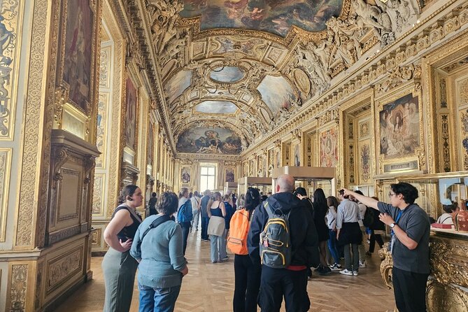 Louvre Museum Masterpieces Guided Tour in Small Group with Access - From royal palace to public museum