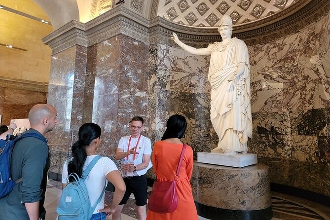 Louvre Museum & Mona Lisa Semi-Private Guided Tour (Max 6 People) - Venus de Milo and the ancient world