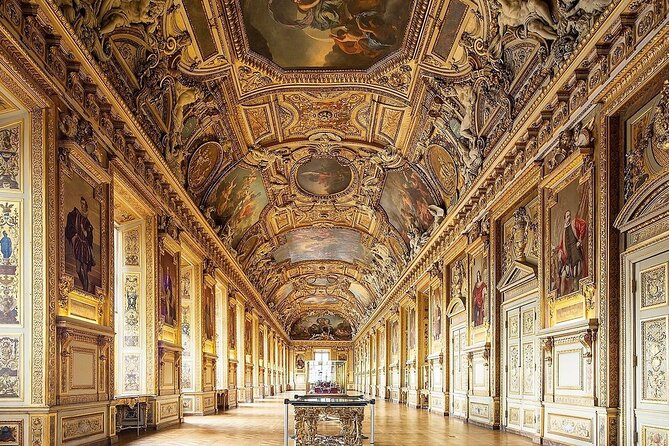 Louvre Museum - Private Family Tour with Da Vinci Treasure Hunt - Keeping children involved for two hours