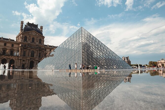 Louvre Museum Private Guided Tour | Expert Guide | Reserved Entry - Timing, comfort, and what to carry