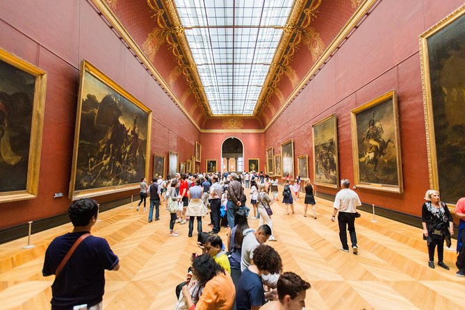 Louvre Museum Skip the Line Entry with Introduction to Mona Lisa - Getting through the Louvre entrance