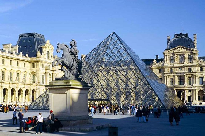 Louvre Museum Small Group Spanish Guided Tour - Meeting at 6 Rue de l’Amiral de Coligny