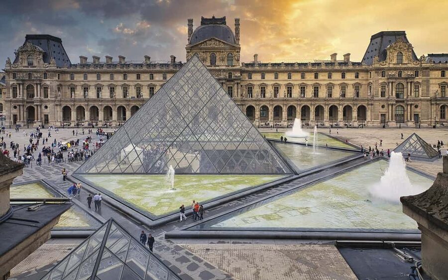 Louvre Museum Timed Entrance Ticket with Audio Guide - Should you book the timed Louvre ticket?