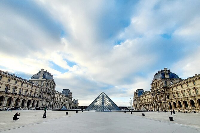 Louvre Museum Timed Entry Ticket - Optional Private Guide - A sensible route through 40,000 works