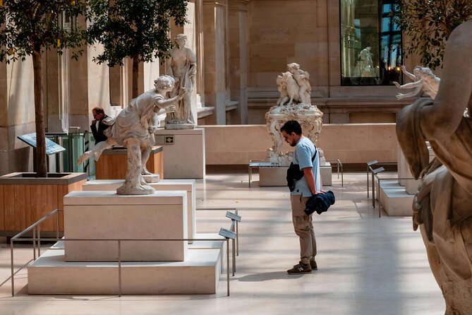 Louvre Museum with Mona Lisa Direct Entry Experience - What this Louvre visit actually offers