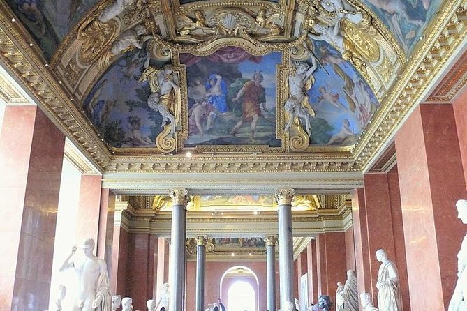 Louvre Private Tour in Paris with Entry Tickets - Timing, crowds, and the limits of a two-hour tour
