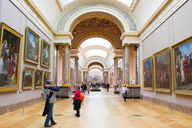 Louvre Skip The Line Guided Tour - What the guide adds to the visit