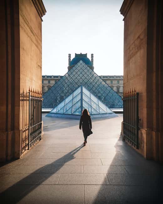 Louvre : Tuesday Exterior Walking Tour with Guide - Key points to know before you book