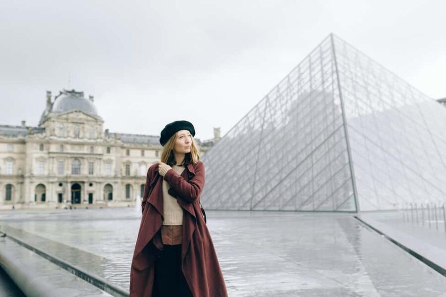 Louvre : Tuesday Exterior Walking Tour with Guide - Meeting at 162 Rue de Rivoli