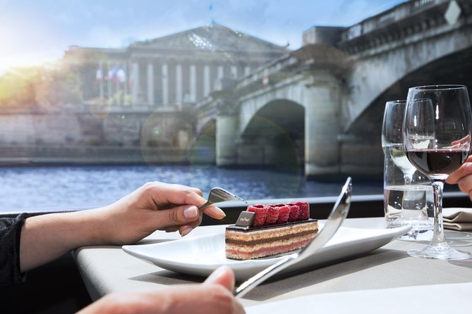 Luxury Paris Day Trip from London with Seine River Lunch Cruise - A very early start at St Pancras
