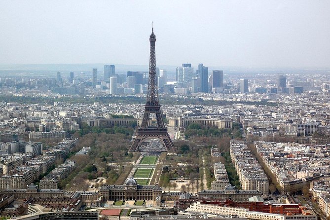 Luxury Paris Day Trip from London with Seine River Lunch Cruise - The return to London