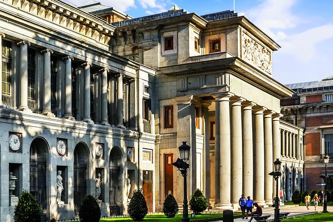 Madrid Highlights with Prado Museum Admission Ticket - Plaza Mayor, Puerta del Sol, and the Habsburg quarter