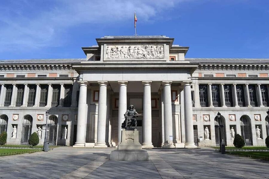 Madrid of Art: Guided Tour of the Prado Museum and the Reina Sofía Museum - A one-hour pause in central Madrid