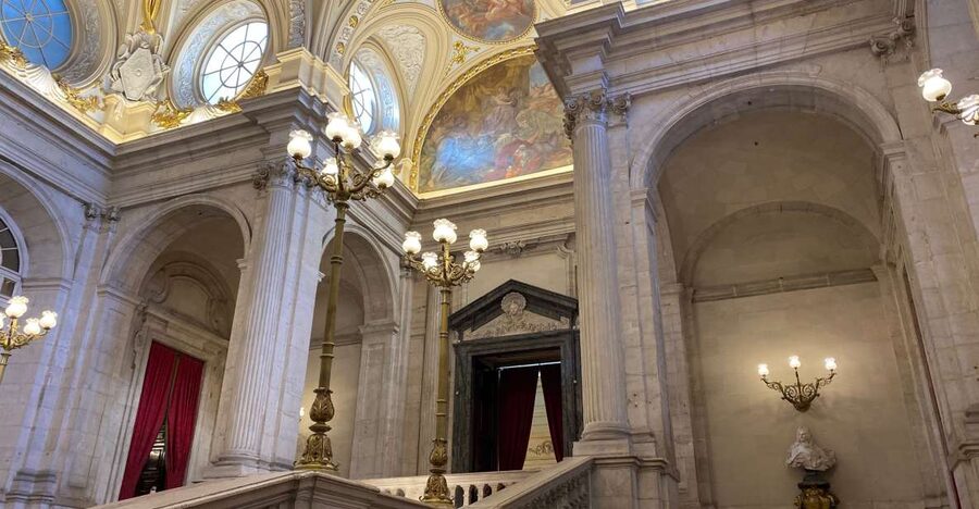 Madrid: Prado Museum and Royal Palace Tour - Inside the Prado with a focused route