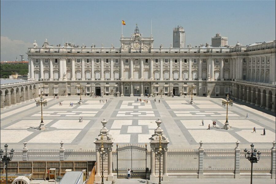 Madrid: Prado Museum and the Royal Palace Guided Tour - Key points to know before booking