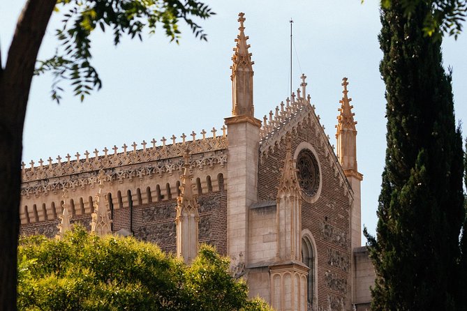 Madrid Prado Museum & City PRIVATE TOUR with Ticket Included - Retiro Park gives the tour breathing room