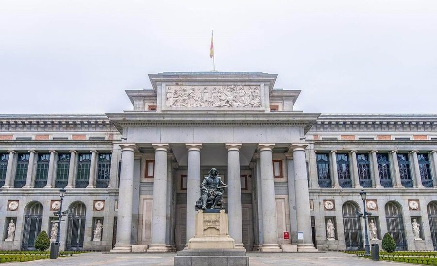 Madrid: Prado Museum Guided Tour With Fast Access - Guides who make the art easier to follow