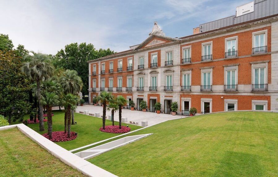 Madrid: Prado, Reina Sofía, and Thyssen Guided Tour - The 45-minute walk to Reina Sofía