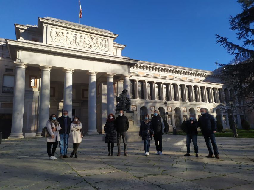 Madrid: Prado, Reina Sofía, and Thyssen Guided Tour - Meeting the guide at the Velázquez statue