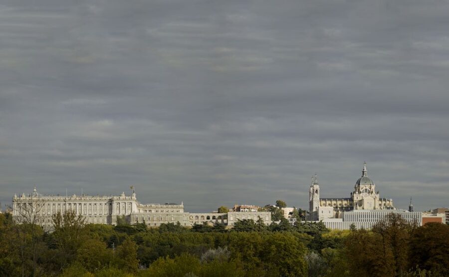 Madrid: Royal Collections Gallery Entry Ticket - How the museum explains El Escorial and La Granja