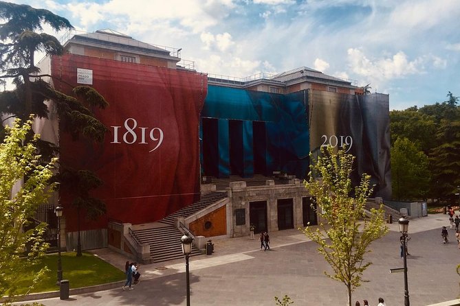 Madrid Royal Palace and Prado Museum Private Tour with Transfers - Meeting your guide at the hotel