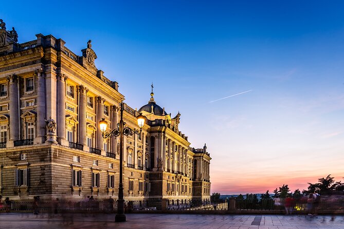 MADRID: Royal Palace and Prado Museum with transportation included - Timing, group size, and what to expect