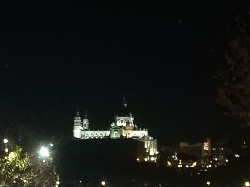 Madrid: Royal Palace & Prado Museum Private Tour - Walking toward lunch in the Literary Quarter