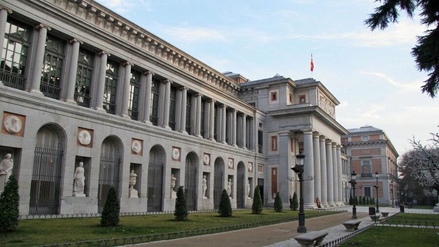 Madrid: VIP Private visit to Royal Palace and Prado Museum - What four hours feels like in practice