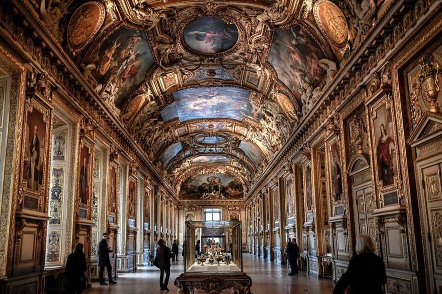 Magnificent tour of the Louvre + Mona Lisa pass - Three Wings, Many Different Museums