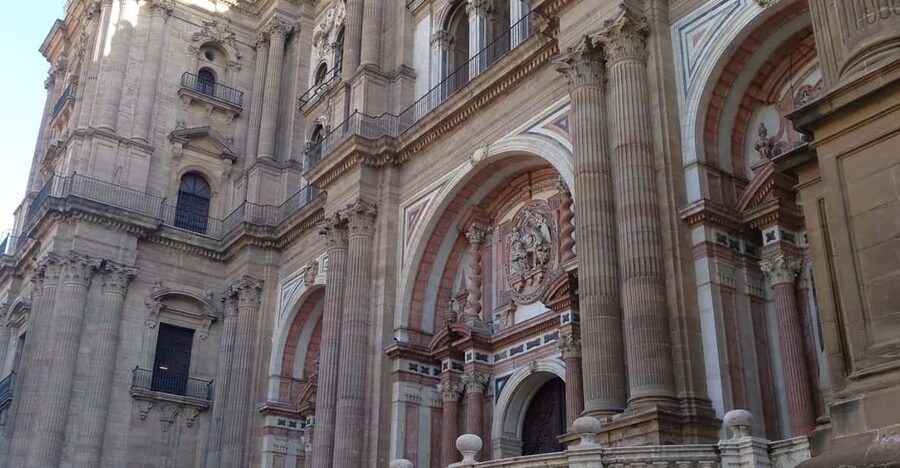 Malaga: Old Tour Walking Tour w/Cathedral & Picasso Museum - Key points at a glance