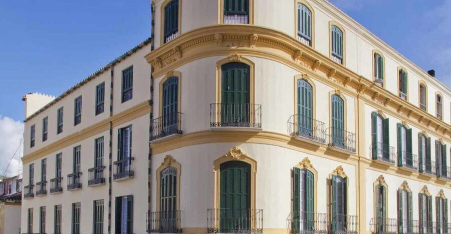 Málaga: Picasso Birthplace Museum Ticket & City Audio Guide - The Church of Santiago and Picasso’s early Málaga