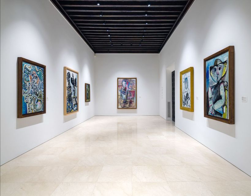 Malaga: Picasso Museum Guided Tour with Skip-the-Line Ticket - How the guided viewing works