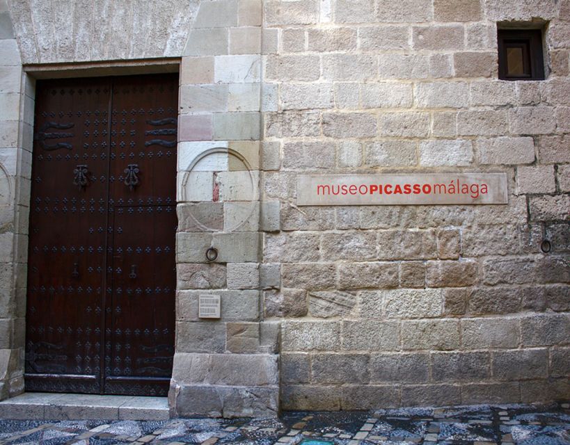 Malaga: Picasso Museum Guided Tour with Skip-the-Line Ticket - Following Picasso from Málaga to modern art